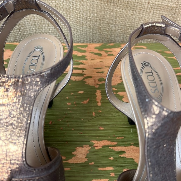 Tod’s Leather Sandals - Picture 6 of 8